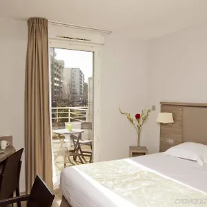 2* Aparthotel Sejours & Affaires Marie Curie